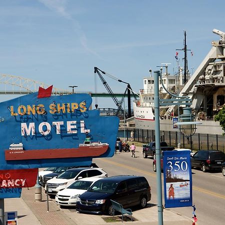 Long Ships Motel Су-Сент-Мари Экстерьер фото